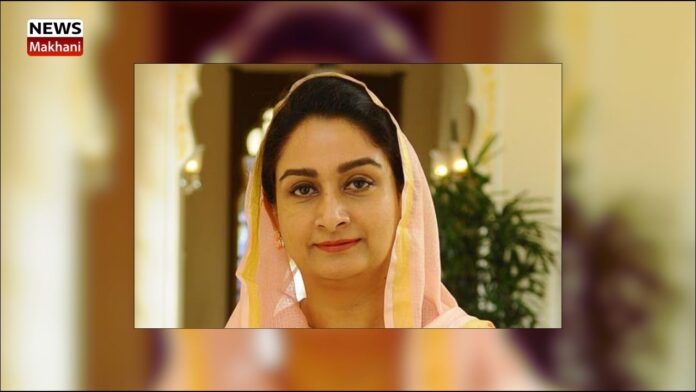 Harsimrat Kaur Badal(2)